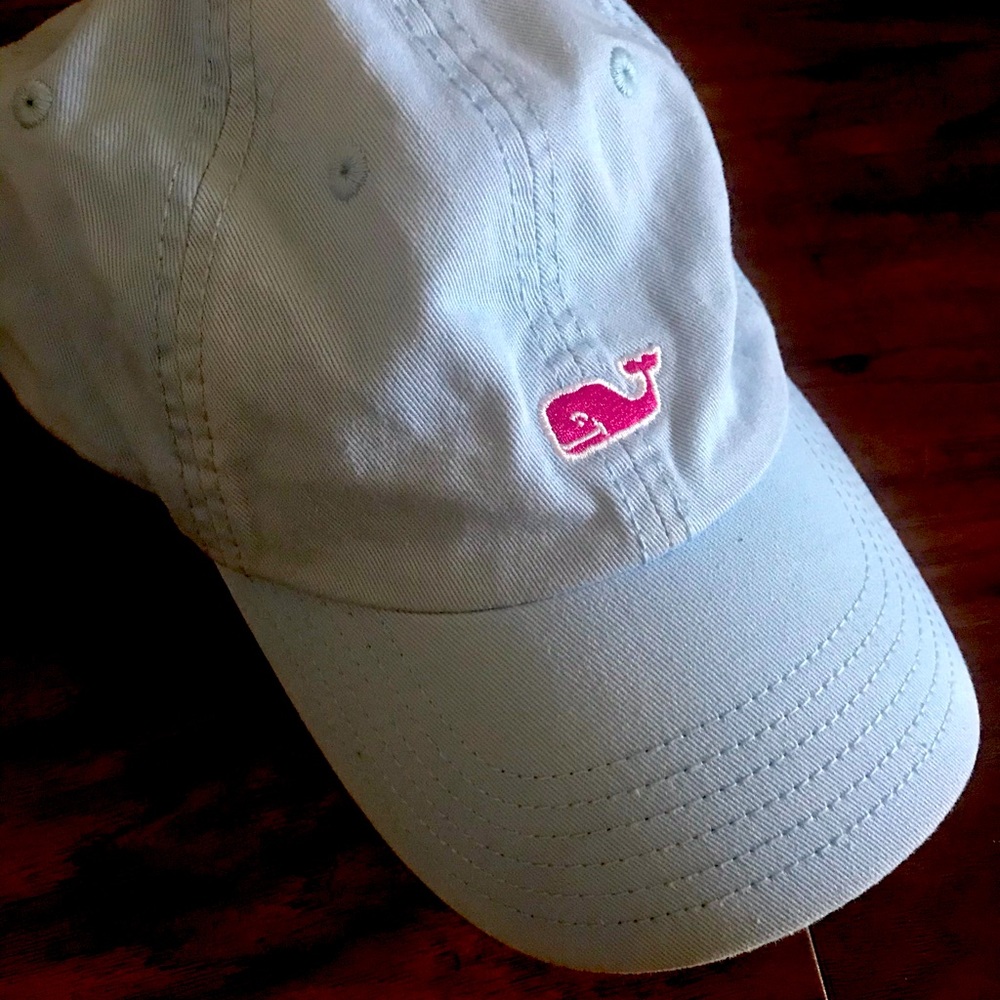 Vineyard Vines baseball hat